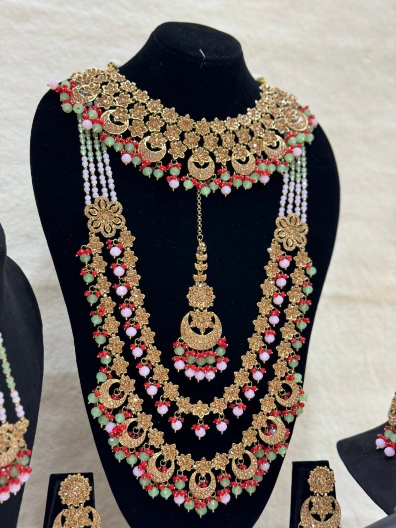 necklace with long maala