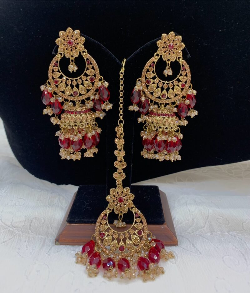 Jhumka Earring with Maang tikka