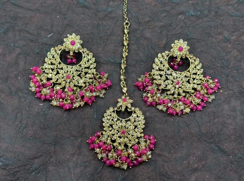 Lariya stuffed Earring with Maang tikka