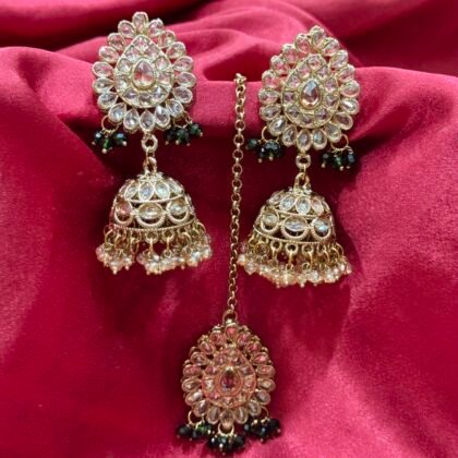 jhumka earring with tika