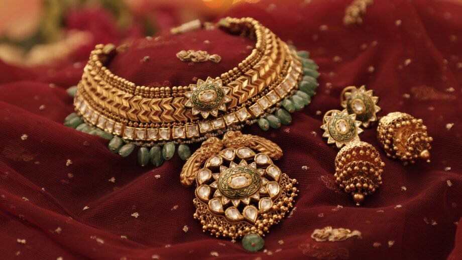 artificial jewellery set